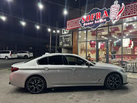 BMW 530 2021 года за 22 000 000 тг. в Шымкент – фото 3