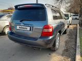 Toyota Highlander 2002 года за 6 000 000 тг. в Алматы – фото 2