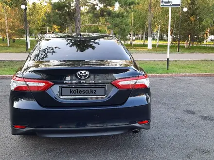 Toyota Camry 2018 года за 11 500 000 тг. в Астана – фото 8