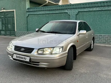 Toyota Camry 1998 года за 3 500 000 тг. в Шымкент – фото 12