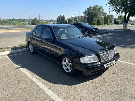 Mercedes-Benz C 180 1993 года за 1 600 000 тг. в Уральск – фото 3