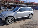 Volkswagen Touareg 2006 годаfor5 500 000 тг. в Тараз – фото 4