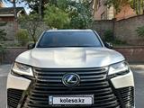 Lexus LX 600 2022 года за 71 000 000 тг. в Алматы – фото 3