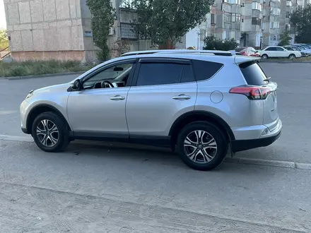 Toyota RAV4 2018 года за 14 500 000 тг. в Павлодар – фото 3