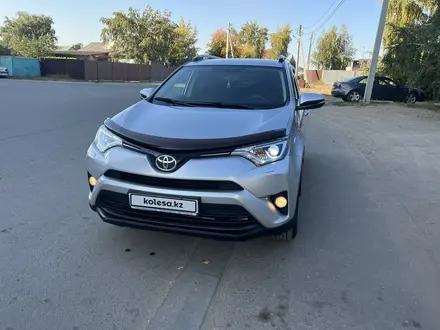 Toyota RAV4 2018 года за 14 500 000 тг. в Павлодар – фото 12