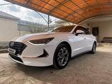 Hyundai Sonata 2023 года за 10 900 000 тг. в Атырау – фото 2