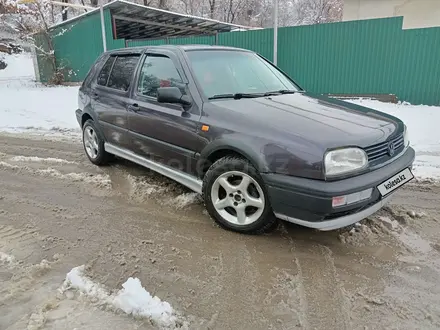 Volkswagen Golf 1994 года за 1 500 000 тг. в Алматы – фото 3