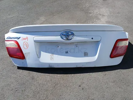 Крышка багажника Toyota Camry 40 45 за 75 000 тг. в Алматы