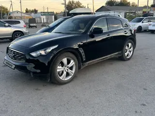Infiniti FX37