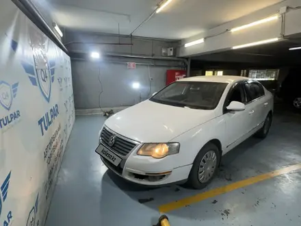 Volkswagen Passat 2006 года за 3 500 000 тг. в Алматы – фото 3