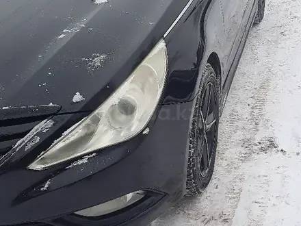 Hyundai Sonata 2010 года за 5 500 000 тг. в Астана – фото 2