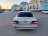 Mercedes-Benz E 240 1999 года за 4 000 000 тг. в Кызылорда – фото 2