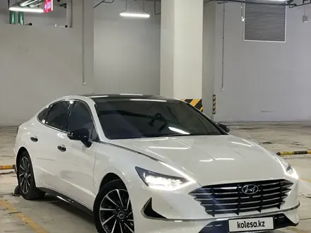 Hyundai Sonata 2022 годаүшін15 400 000 тг. в Астана – фото 3