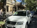 Suzuki Grand Vitara 2011 годаүшін5 800 000 тг. в Алматы