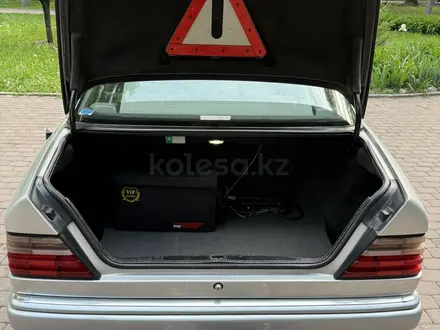 Mercedes-Benz E 280 1995 года за 4 200 000 тг. в Алматы – фото 12