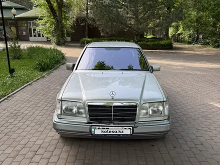 Mercedes-Benz E 280 1995 года за 4 200 000 тг. в Алматы – фото 4
