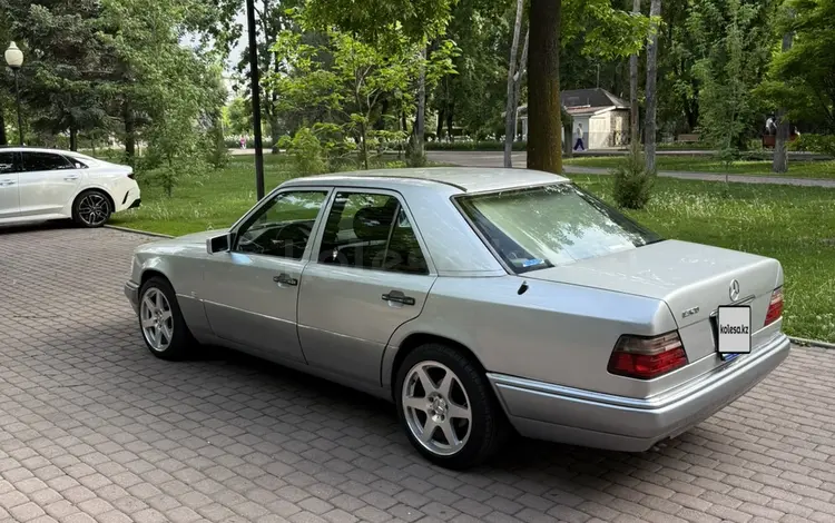 Mercedes-Benz E 280 1995 годаүшін4 200 000 тг. в Алматы