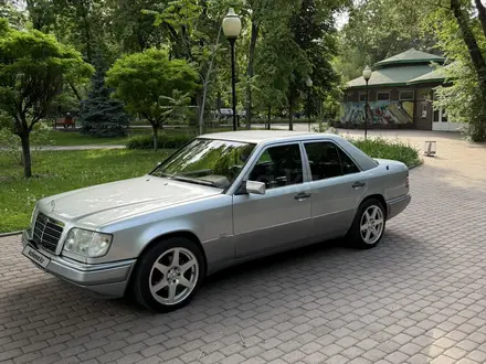 Mercedes-Benz E 280 1995 года за 4 200 000 тг. в Алматы – фото 3