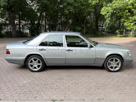Mercedes-Benz E 280 1995 года за 4 200 000 тг. в Алматы – фото 5