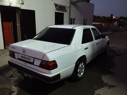Mercedes-Benz E 230 1990 года за 1 500 000 тг. в Алматы – фото 8
