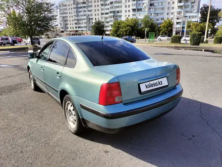 Volkswagen Passat 1999 года за 2 800 000 тг. в Экибастуз – фото 2