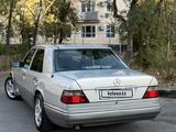 Mercedes-Benz E 220 1993 годаүшін2 900 000 тг. в Туркестан – фото 5