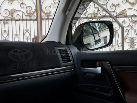 Toyota Land Cruiser 2020 года за 40 000 000 тг. в Алматы – фото 15