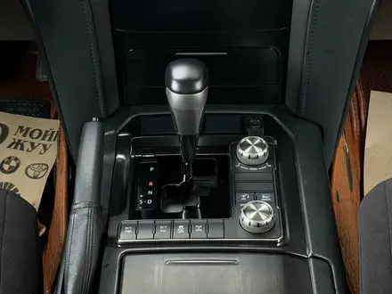 Toyota Land Cruiser 2020 года за 40 000 000 тг. в Алматы – фото 17