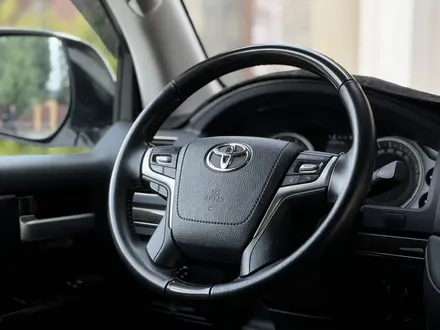 Toyota Land Cruiser 2020 года за 40 000 000 тг. в Алматы – фото 20