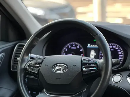 Hyundai Grandeur 2018 года за 9 800 000 тг. в Алматы – фото 11