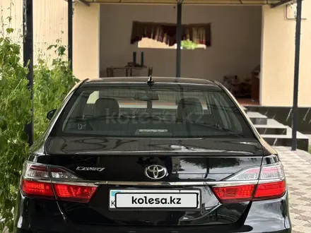 Toyota Camry 2017 года за 13 100 000 тг. в Алматы – фото 14