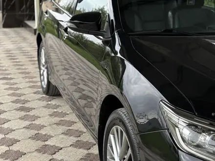 Toyota Camry 2017 года за 13 100 000 тг. в Алматы – фото 19