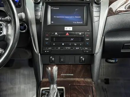 Toyota Camry 2017 года за 13 100 000 тг. в Алматы – фото 22
