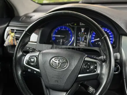 Toyota Camry 2017 года за 13 100 000 тг. в Алматы – фото 23