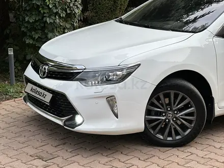 Toyota Camry 2014 года за 12 900 000 тг. в Алматы – фото 2