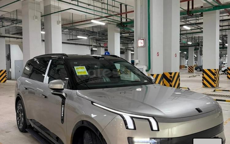 Lynk & Co 900 1.5T Ultra — фото 1