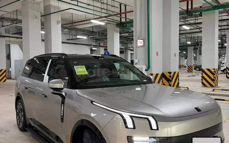 Lynk & Co 900 1.5T Ultra 2025 года за 28 000 000 тг. в Астана