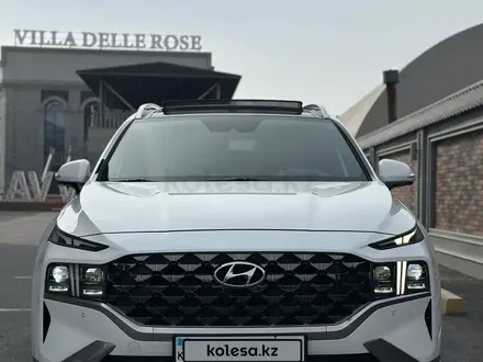 Hyundai Santa Fe 2022 года за 16 600 000 тг. в Шымкент