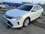 Toyota Camry 2016 годаүшін12 300 000 тг. в Актобе – фото 2