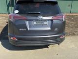Toyota RAV4 2018 года за 8 000 000 тг. в Уральск – фото 4
