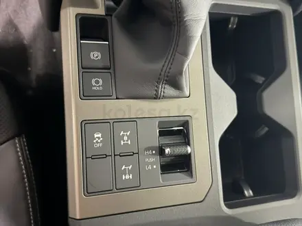 Toyota Land Cruiser Prado 2025 года за 39 500 000 тг. в Астана – фото 11
