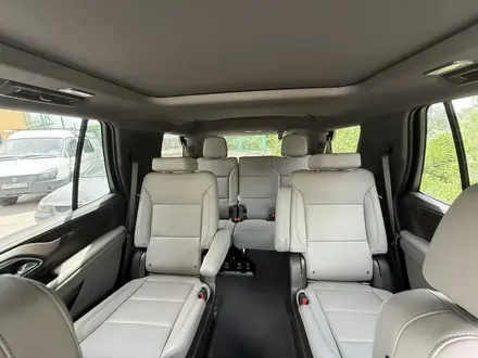 Chevrolet Tahoe 2022 года за 42 500 000 тг. в Алматы – фото 12