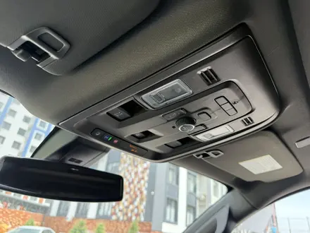 Chevrolet Tahoe 2022 года за 42 500 000 тг. в Алматы – фото 17