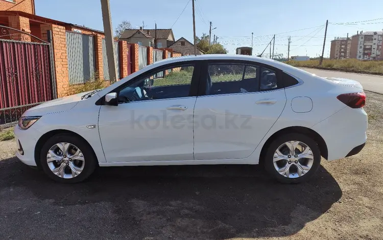 Chevrolet Onix 2023 года за 6 500 000 тг. в Караганда