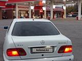 Mercedes-Benz E 55 AMG 1997 годаүшін4 500 000 тг. в Алматы – фото 5