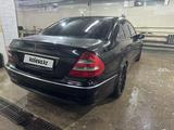 Mercedes-Benz E 320 2005 годаfor4 900 000 тг. в Астана – фото 2