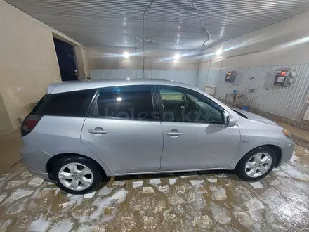 Toyota Matrix 2005 года за 3 600 000 тг. в Актау – фото 4