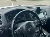 Volkswagen Tiguan 2020 годаүшін3 999 999 тг. в Уральск – фото 2