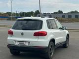 Volkswagen Tiguan 2020 годаүшін3 999 999 тг. в Уральск – фото 4