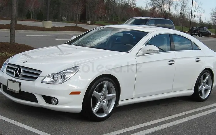 Стекло фары Mercedes CLS новое Алматы за 15 000 тг. в Алматы